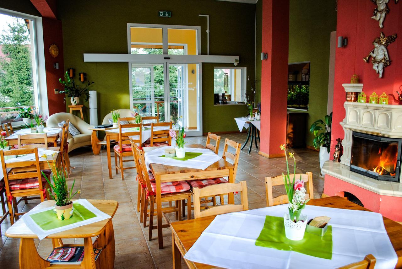 Hotel Krak Myslenice Exterior photo